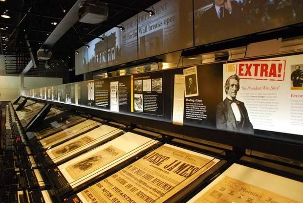 The News History Gallery at the Newseum(Credit: Newseum)